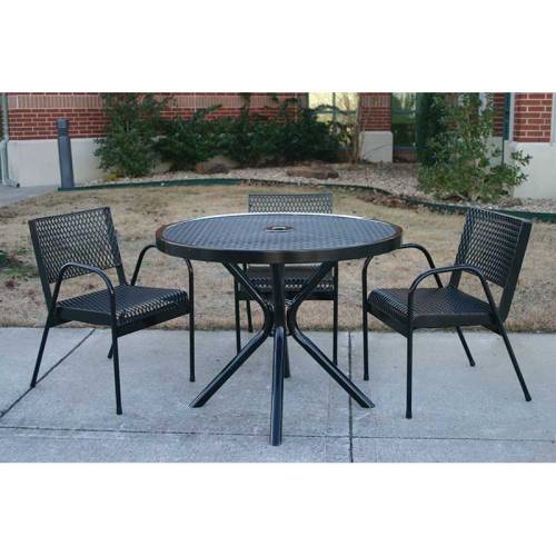 Heavy duty outdoor outlet table and chairs